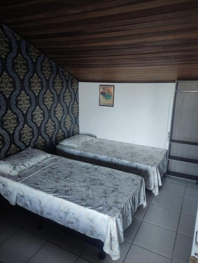 Pousada Bravo House Balneário Camboriú Esterno foto
